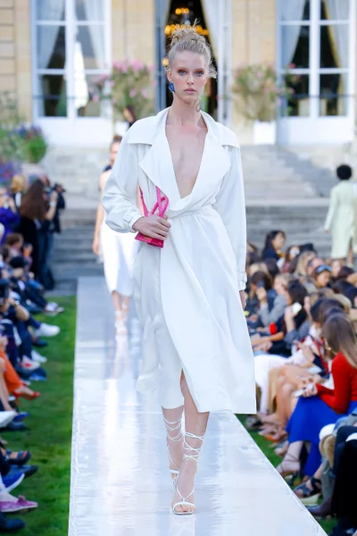 Look 22